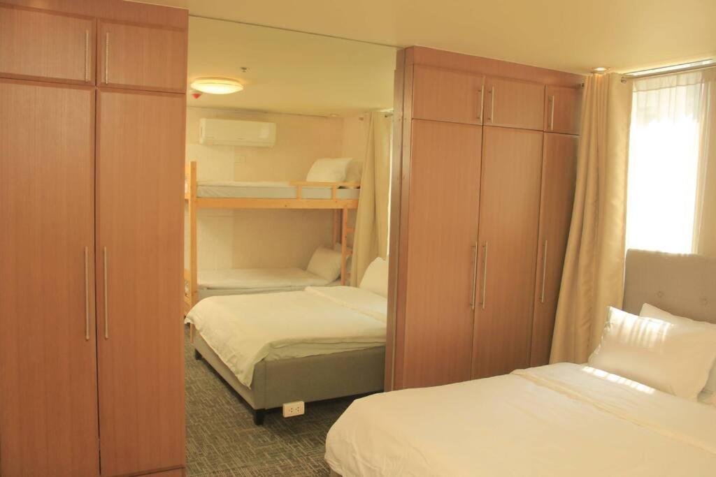 A2J Luxury 1Br Balcony Suite Near Venice Mall Bgc Маніла Екстер'єр фото