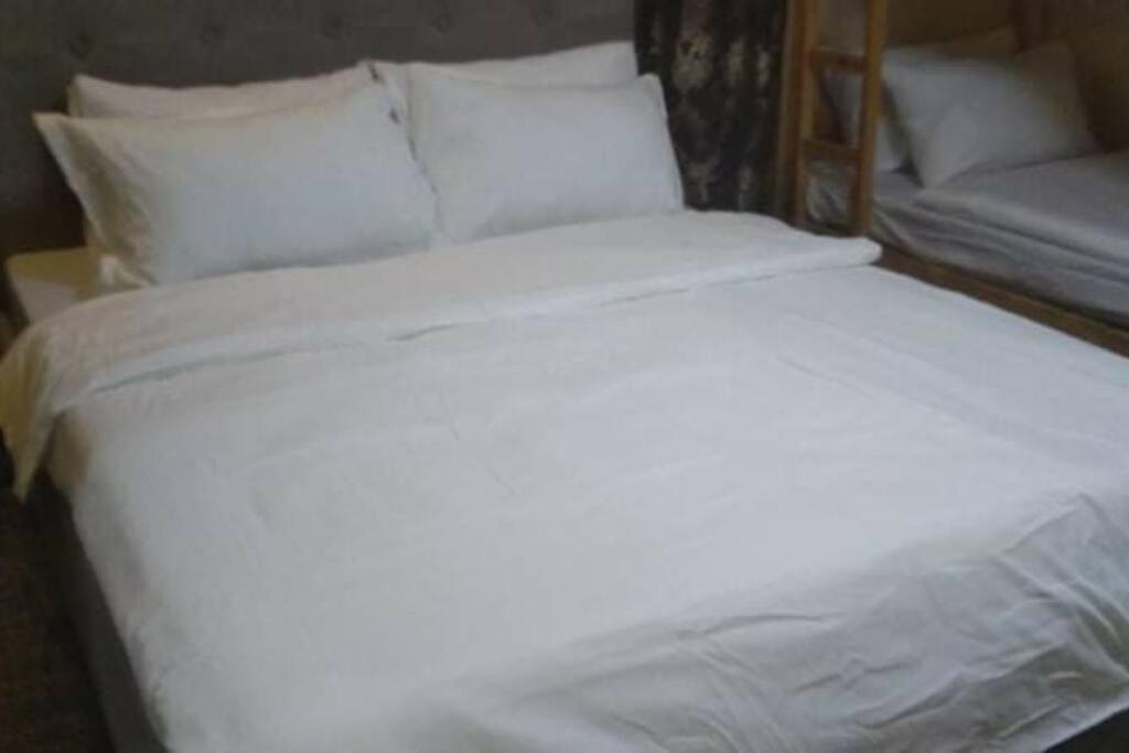 A2J Luxury 1Br Balcony Suite Near Venice Mall Bgc Маніла Екстер'єр фото